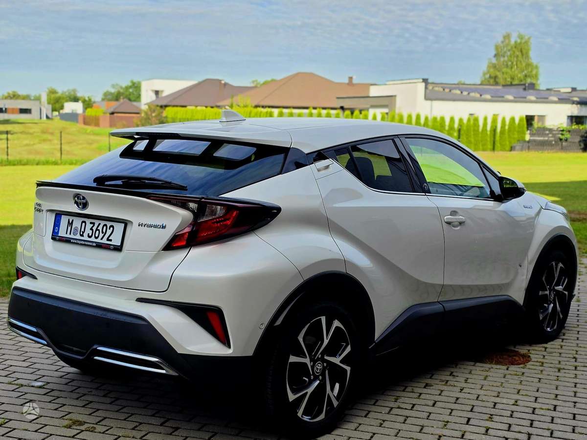 Toyota C-HR - 7