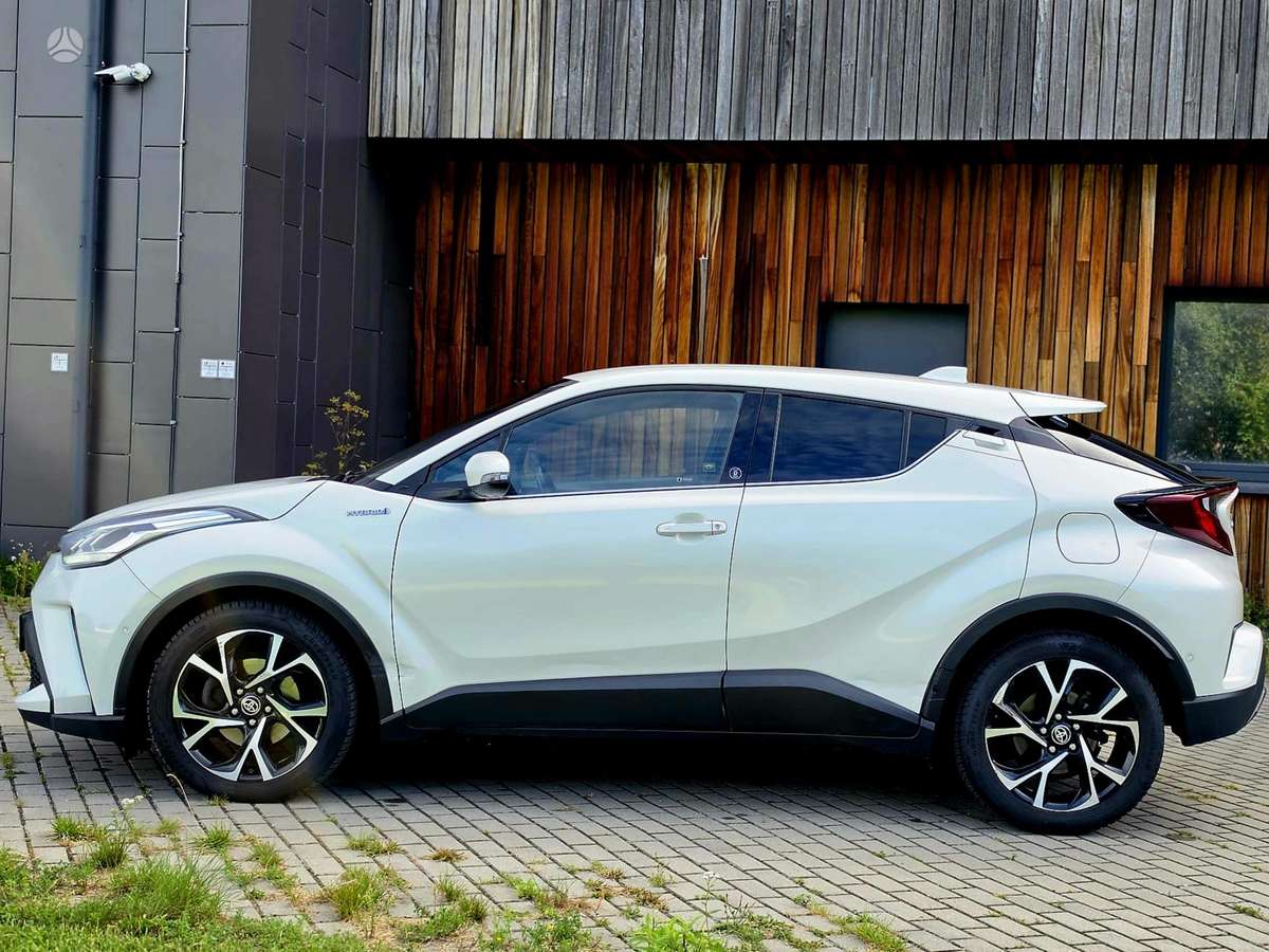 Toyota C-HR - 4