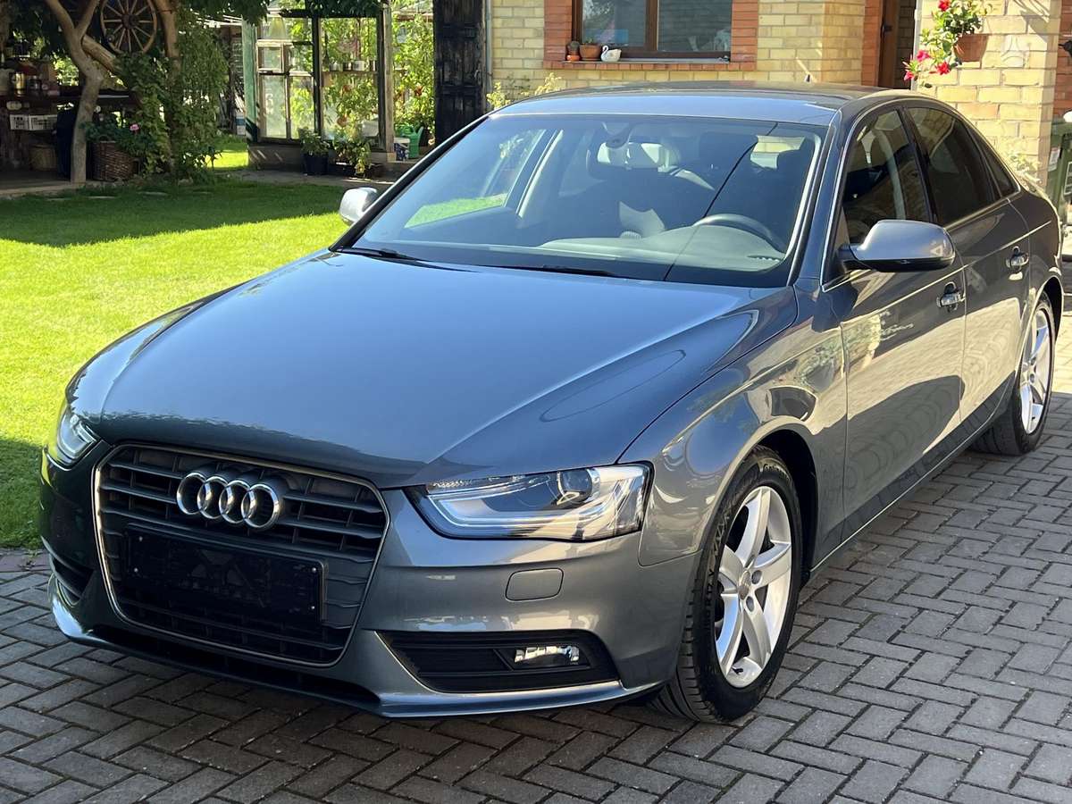 Audi A4, 1.8 l., Седан