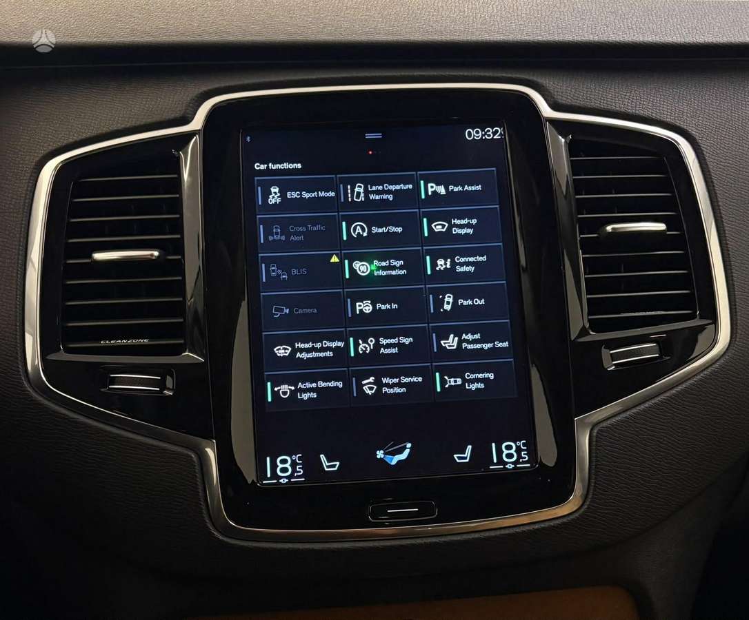Volvo XC90 - 3