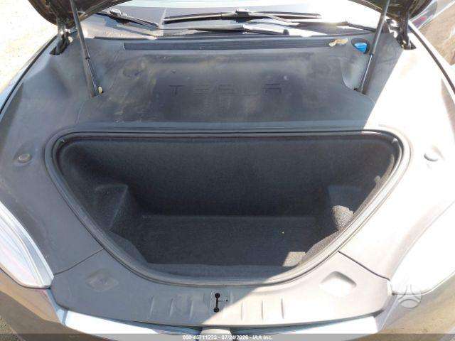Tesla Model S, hatchback