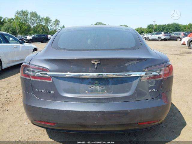 Tesla Model S, hečbekas