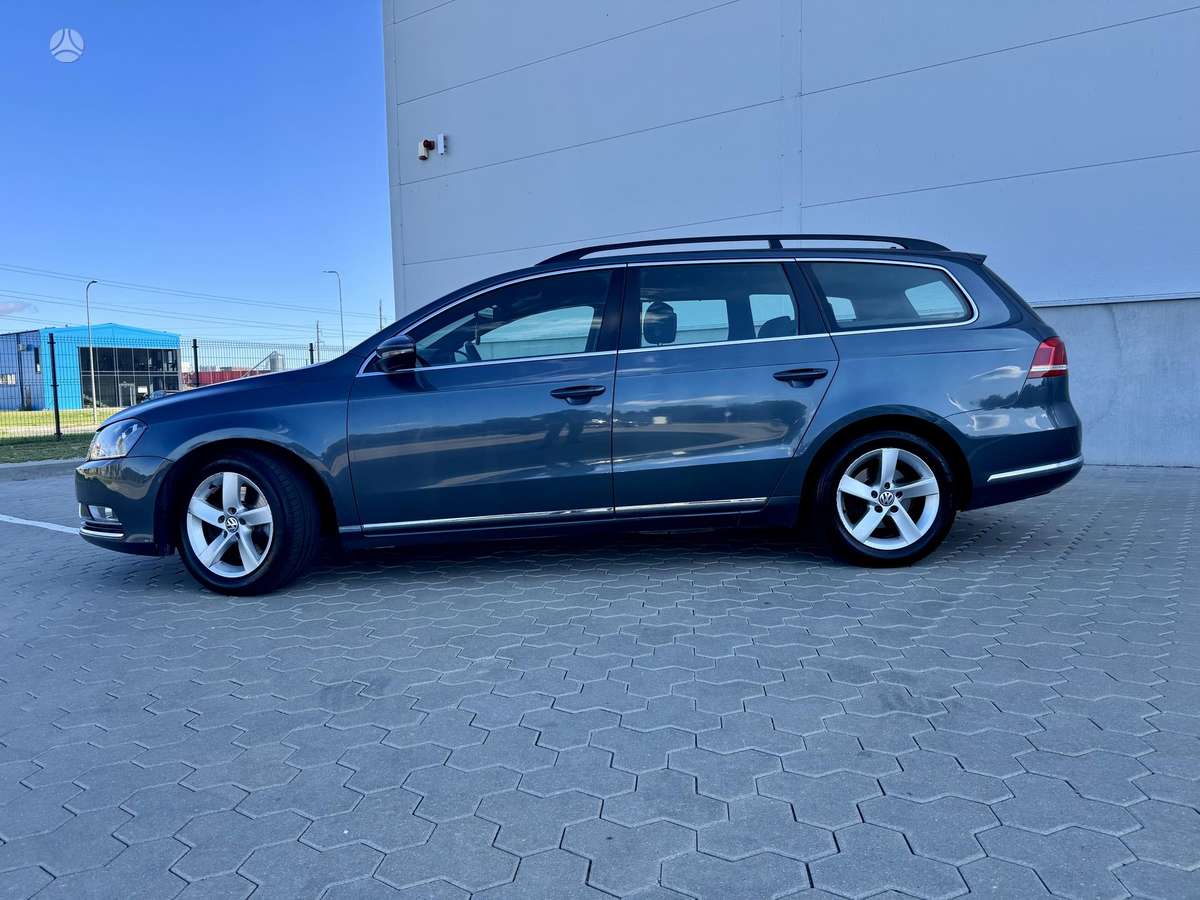 Volkswagen Passat - 2
