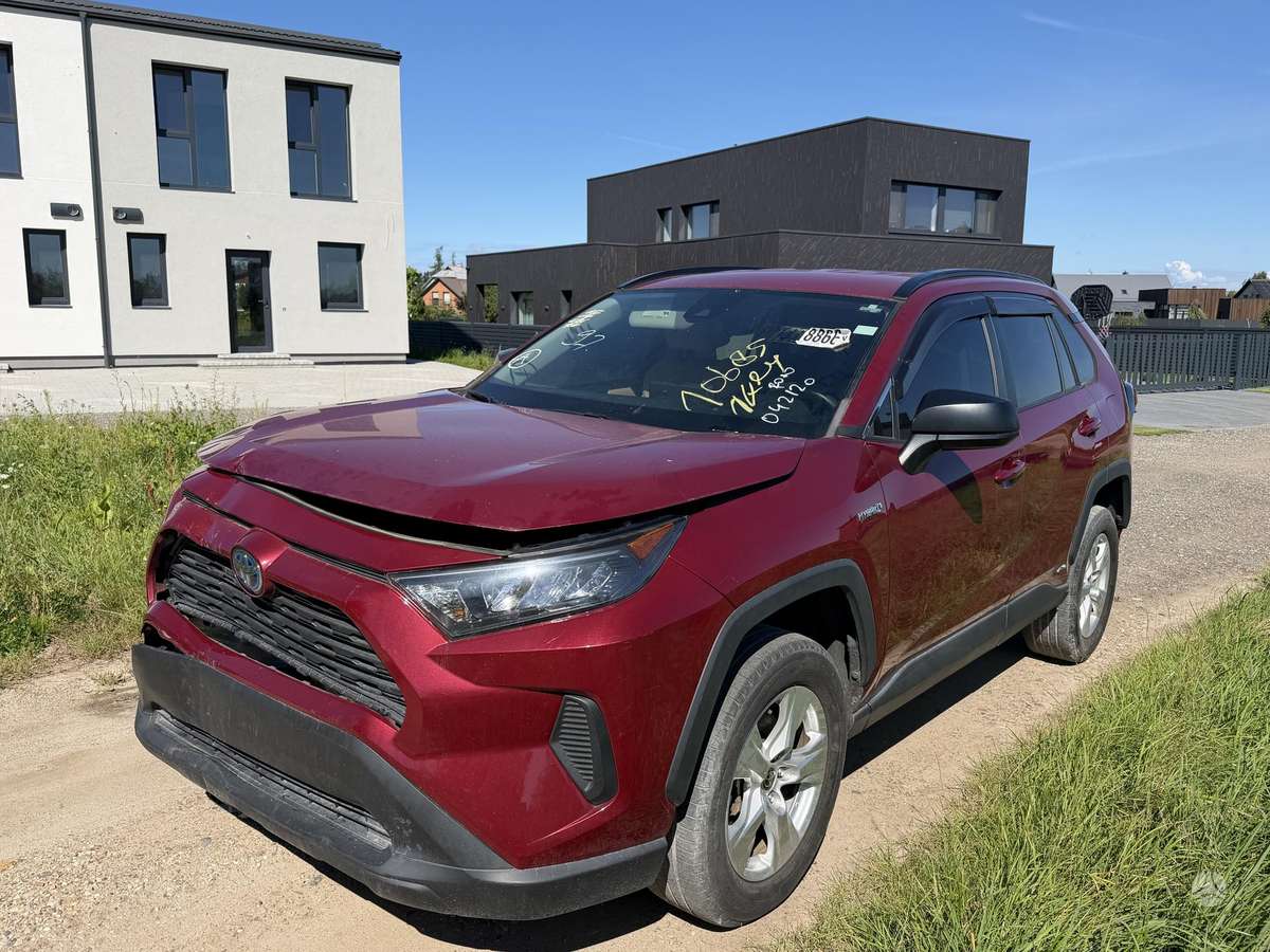 Toyota RAV4 - 8