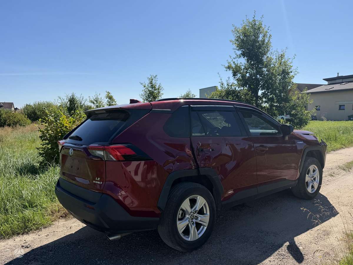 Toyota RAV4 - 11