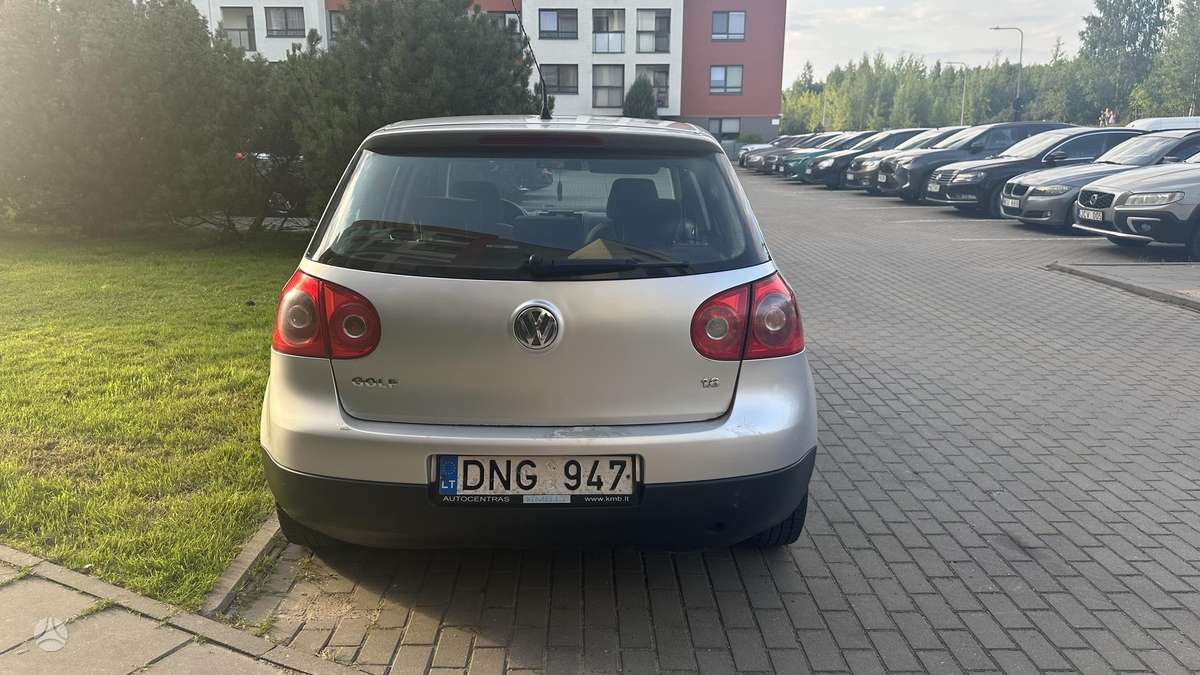 Volkswagen Golf - 4