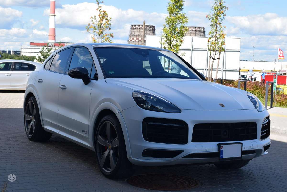 Porsche Cayenne - 3