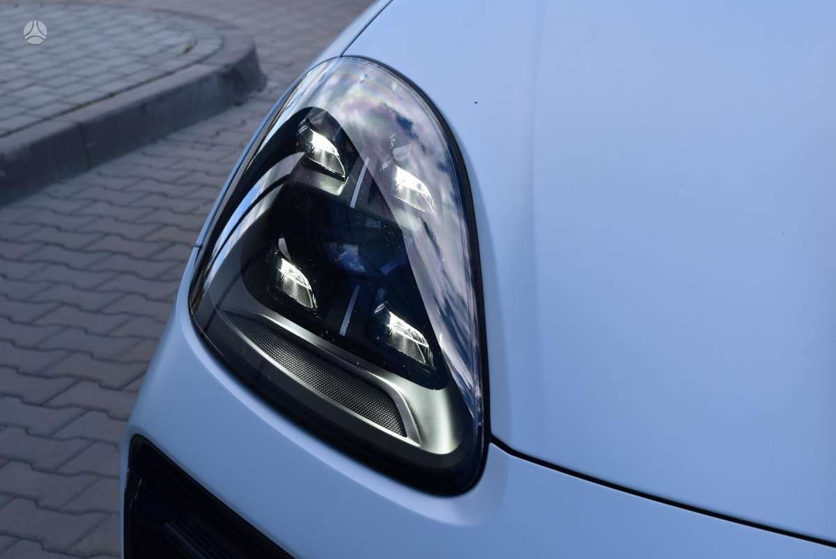 Porsche Cayenne - 10