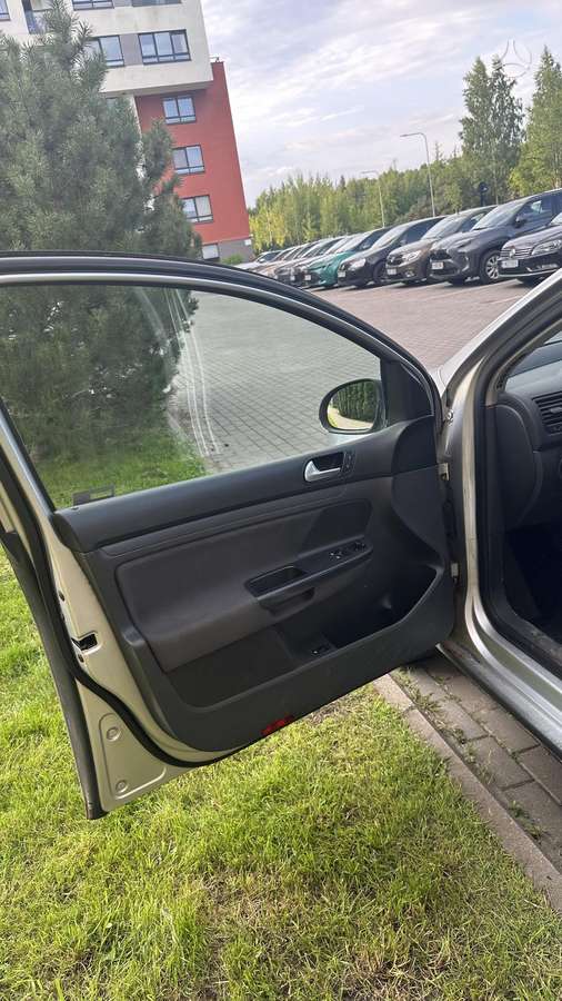 Volkswagen Golf - 12