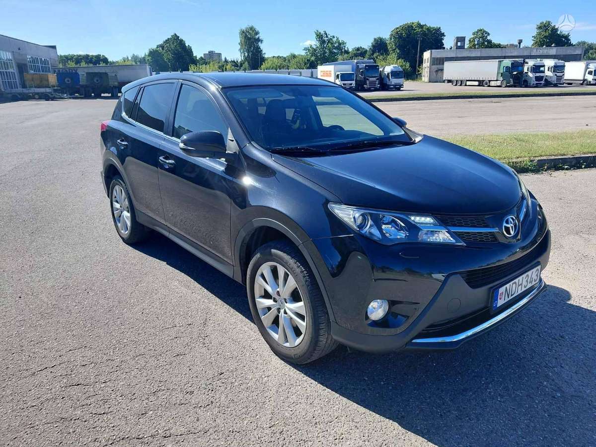 Toyota RAV4 - 1