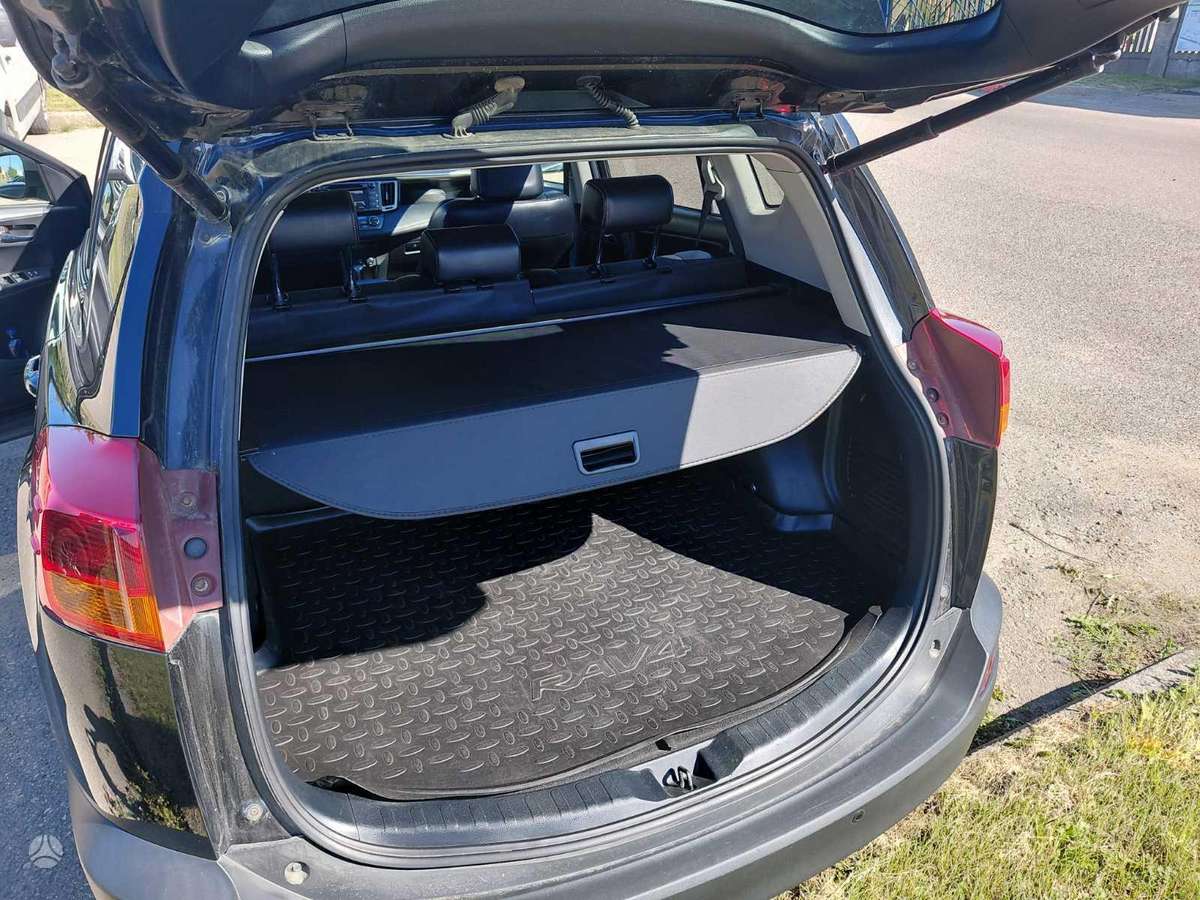 Toyota RAV4 - 7