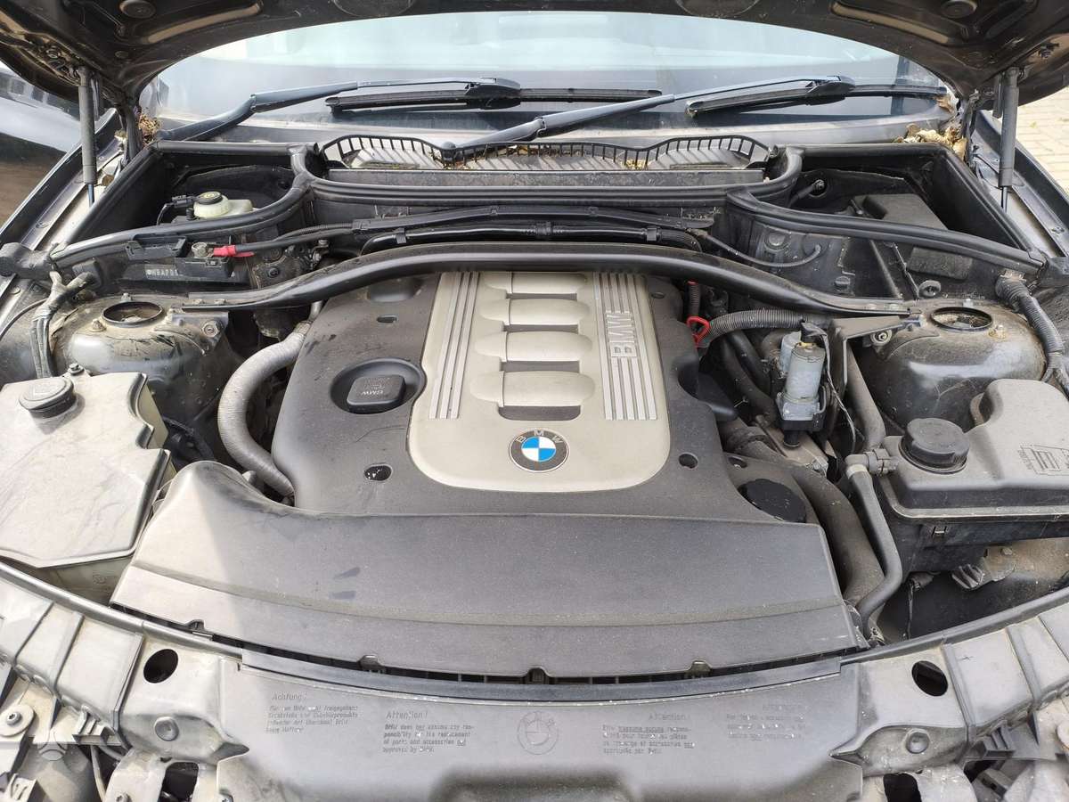 BMW X3 dalimis