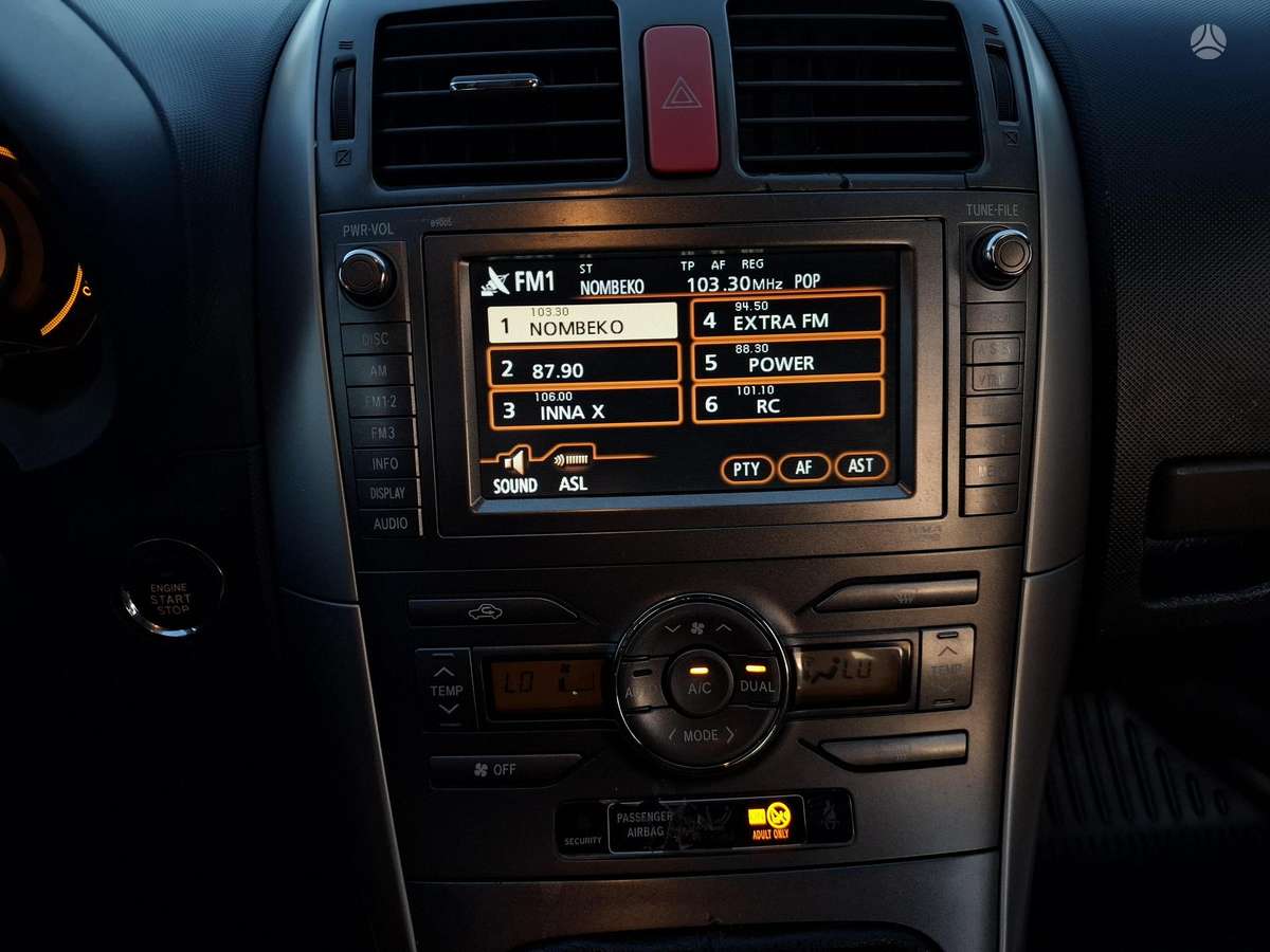 Toyota Auris - 10