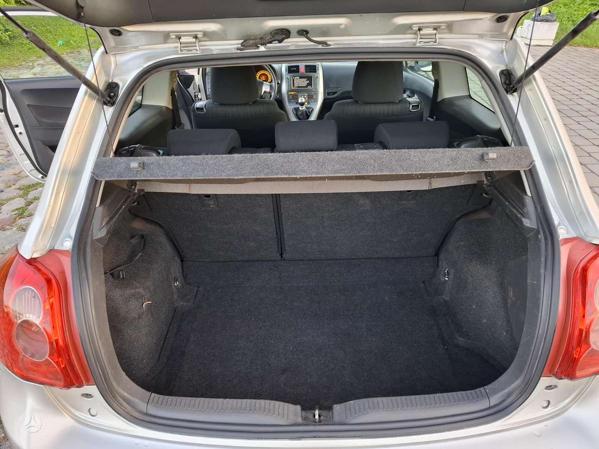 Toyota Auris - 8