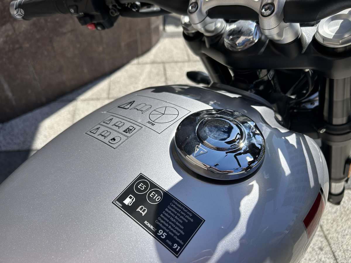 Triumph Speed Twin 900cc, street / classic