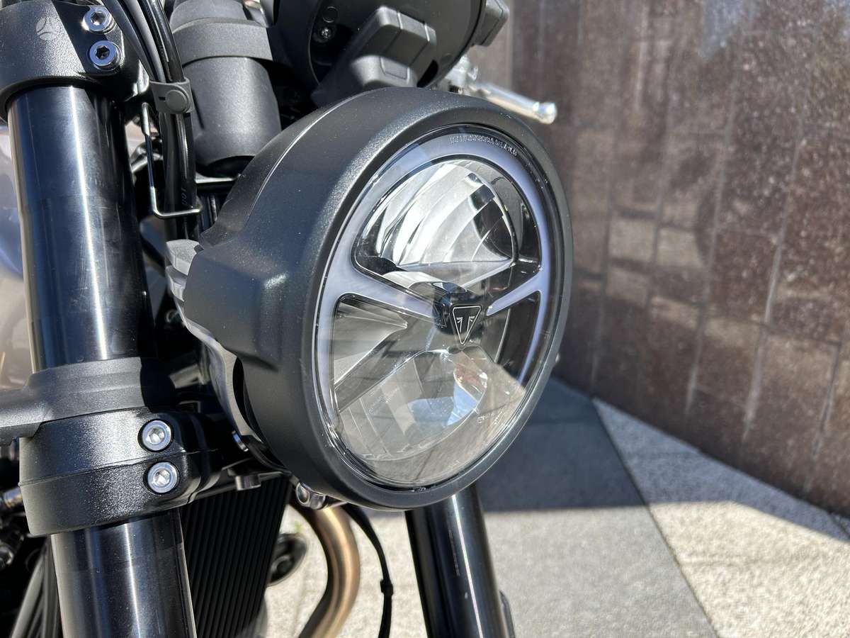 Triumph Speed Twin 900cc, street / classic