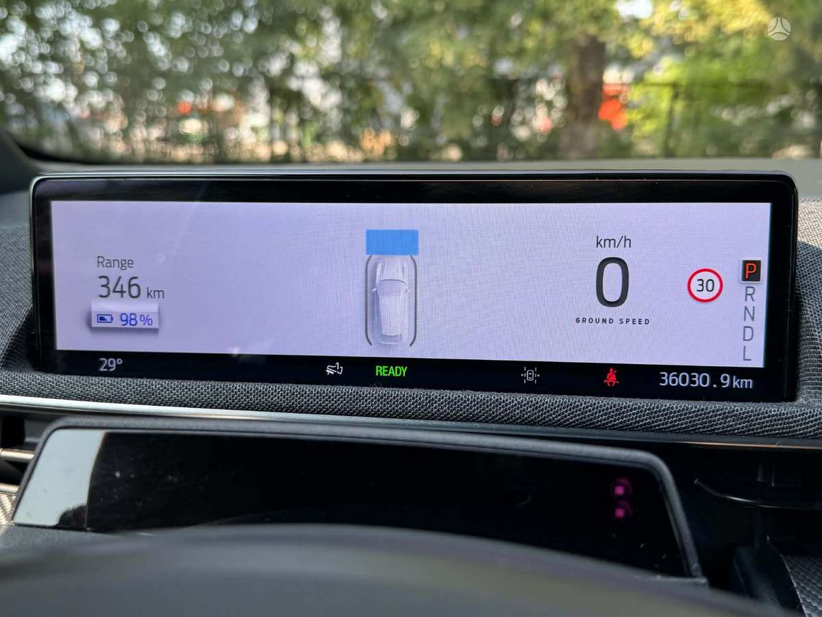 Ford Mustang Mach-E, 75 kWh, hatchback