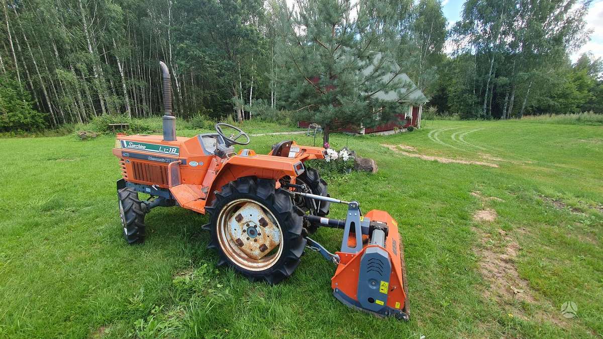 Kubota L1-18D, тракторы