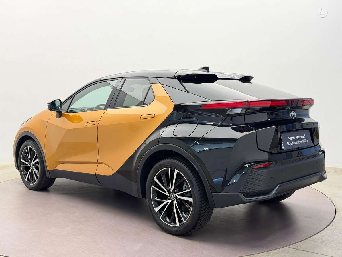 Toyota C-HR - 6