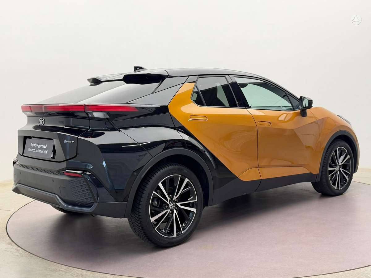 Toyota C-HR - 8