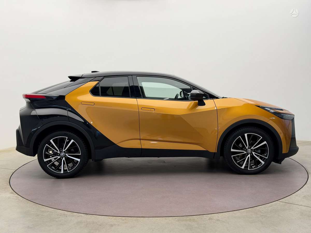 Toyota C-HR - 4