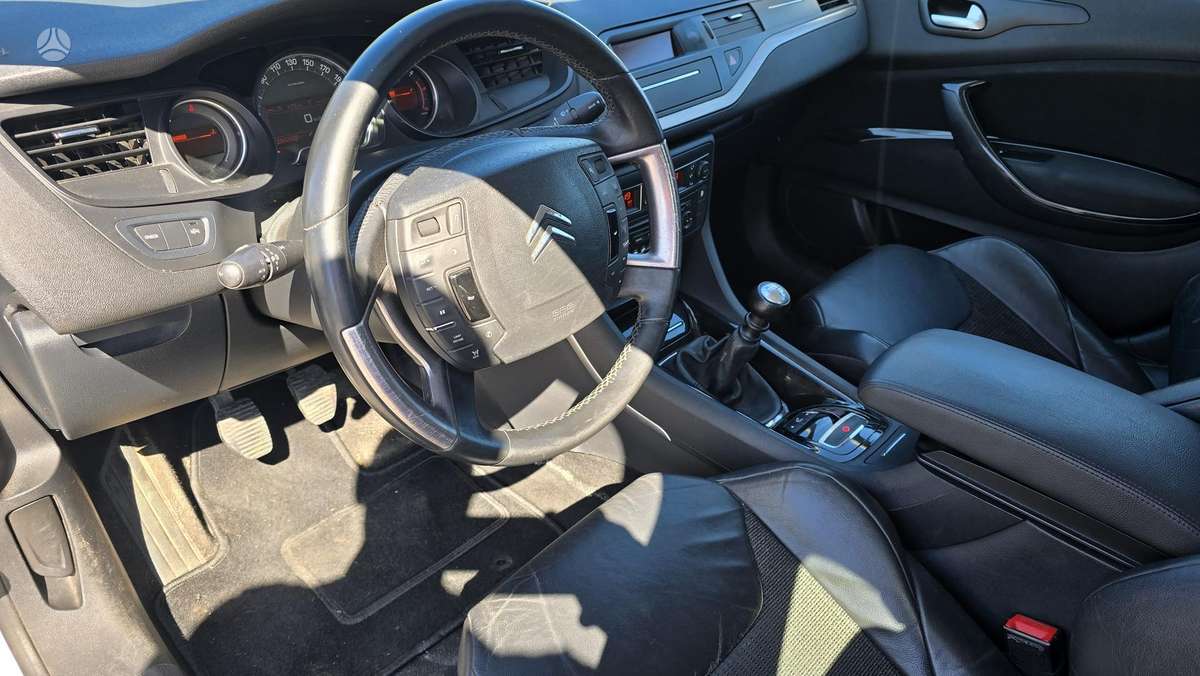 Citroen C5, 2.0 l., Седан