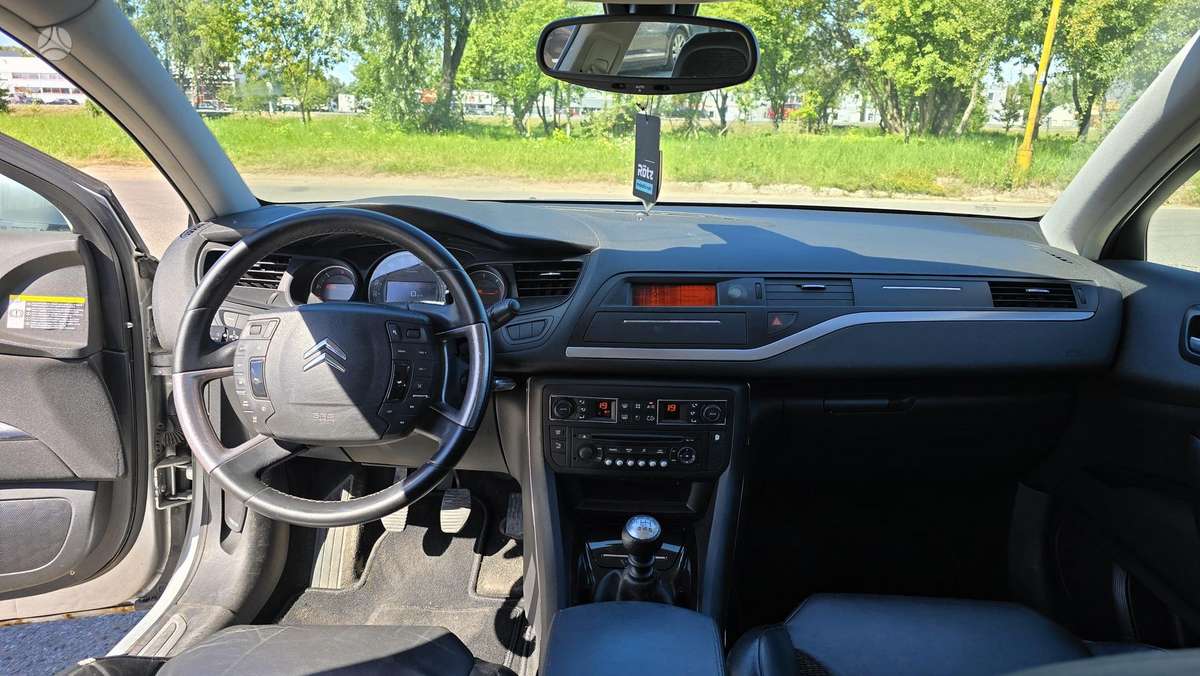 Citroen C5, 2.0 l., Седан