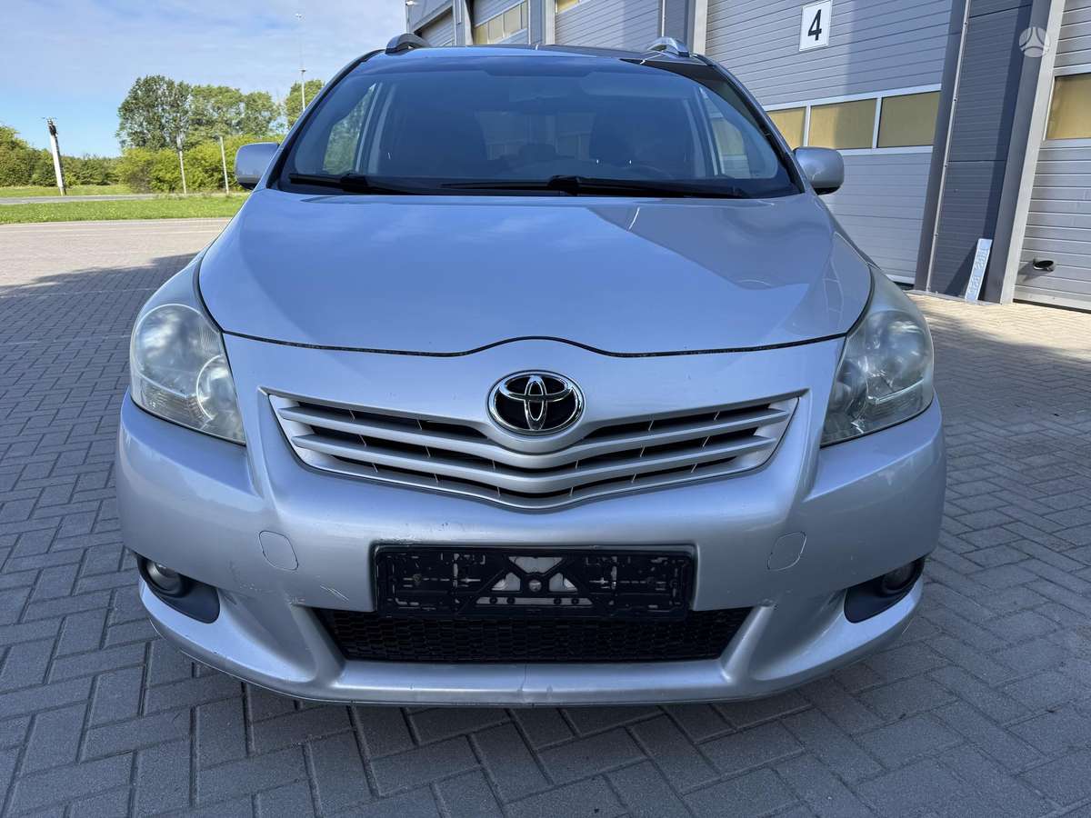 Toyota Verso - 3
