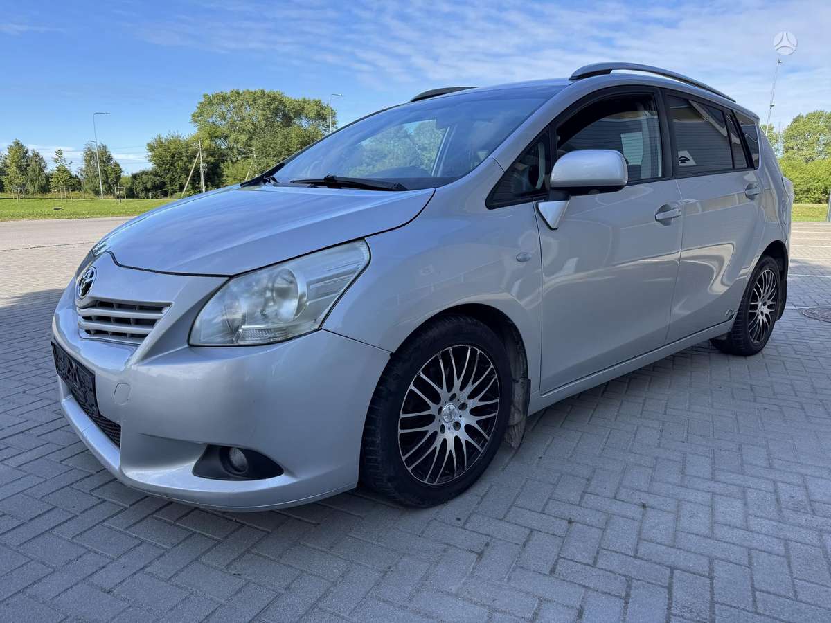 Toyota Verso - 5
