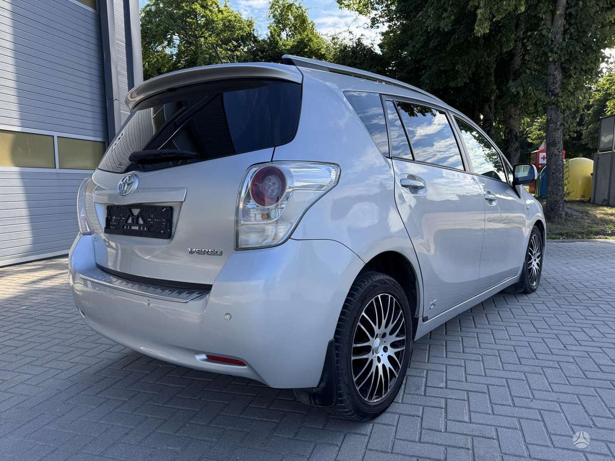 Toyota Verso - 9