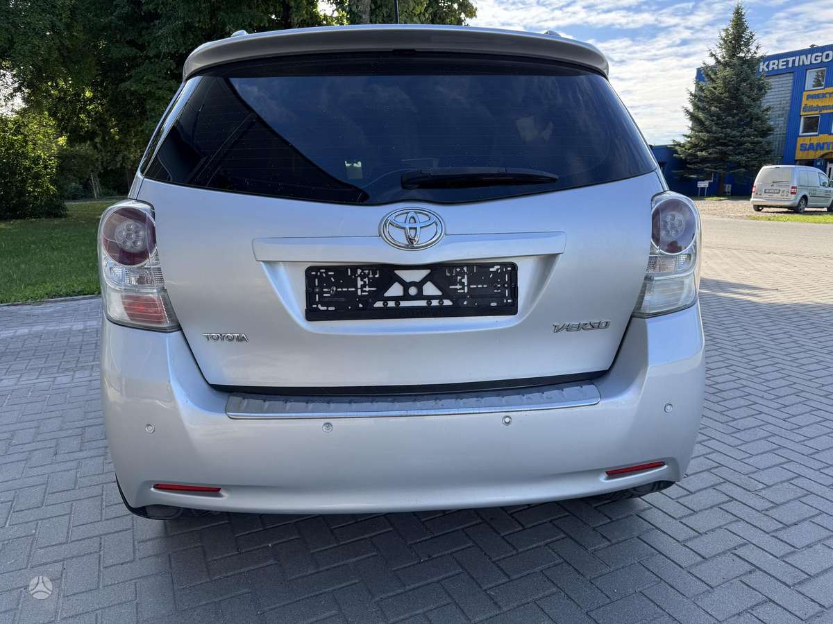 Toyota Verso - 8