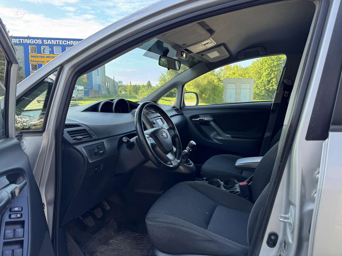 Toyota Verso - 11