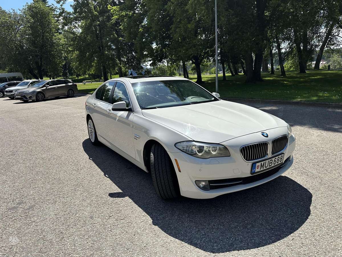 BMW 535, 3.0 l., Седан