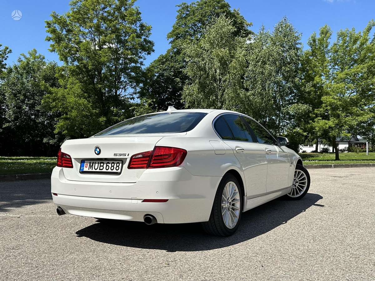 BMW 535, 3.0 l., Седан