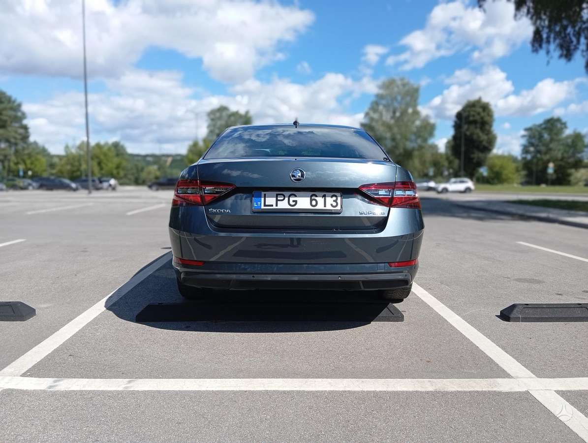 Skoda Superb, 2.0 l., Хэтчбек