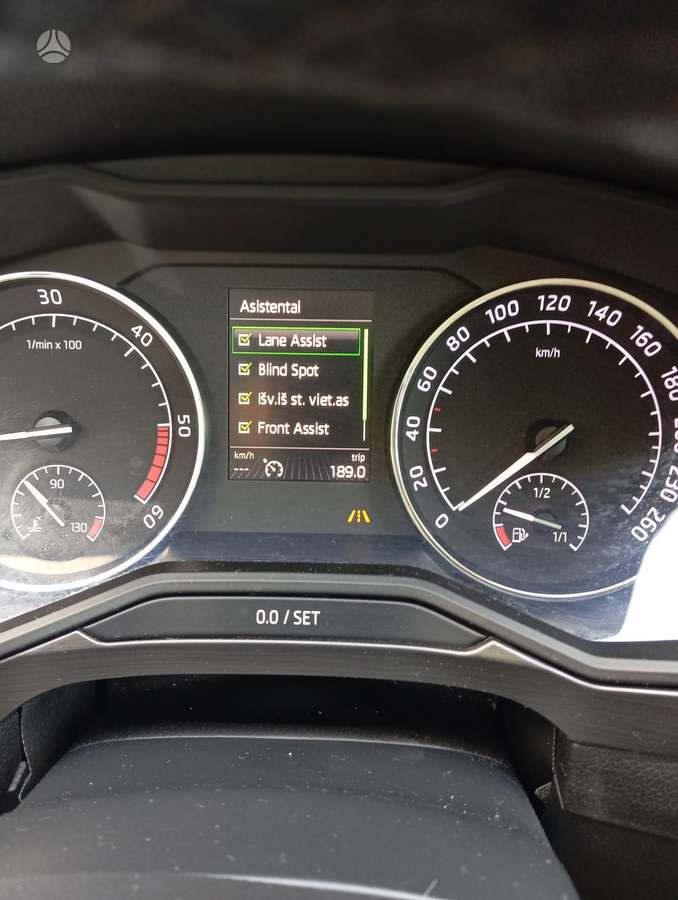 Škoda Superb - 11