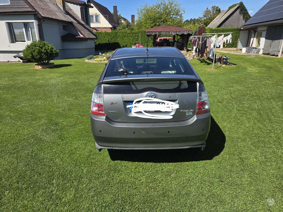 Toyota Prius - 1