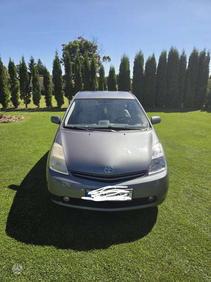 Toyota Prius - 2