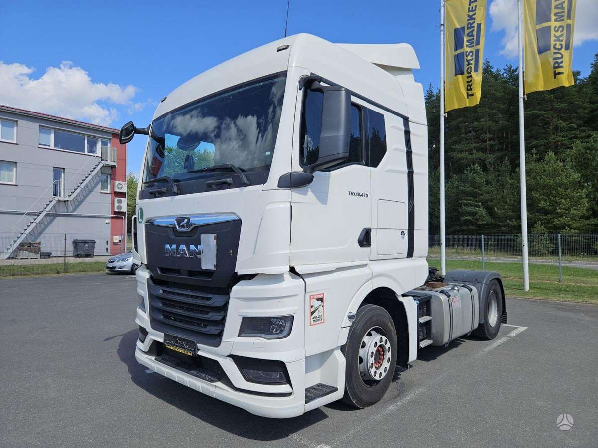 MAN TGX, double sleeper