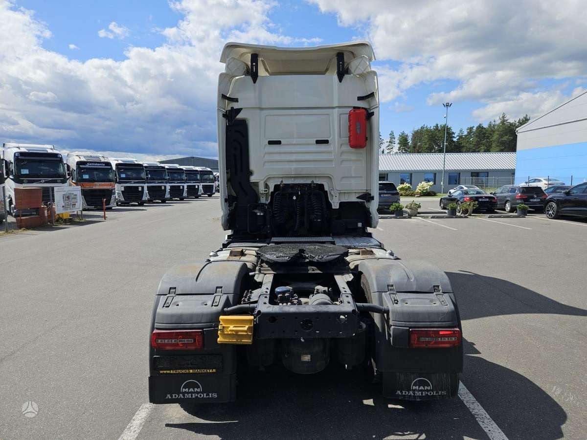 MAN TGX, 2 miegamosios vietos