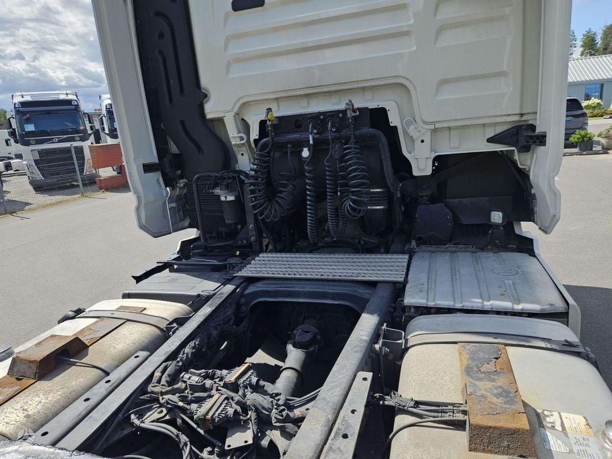 MAN TGX, 2 спальных места