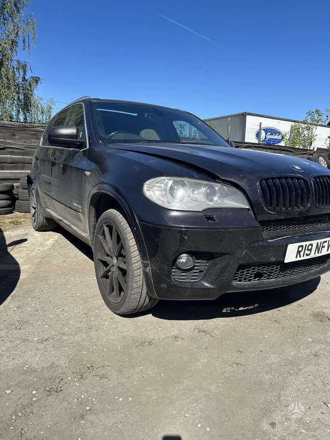 BMW X5 по частям. Detaliu pristatymas