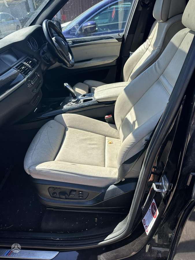 BMW X5 по частям. Detaliu pristatymas