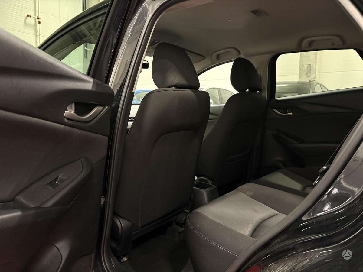 Mazda CX-3, 2.0 l., off-road / crossover