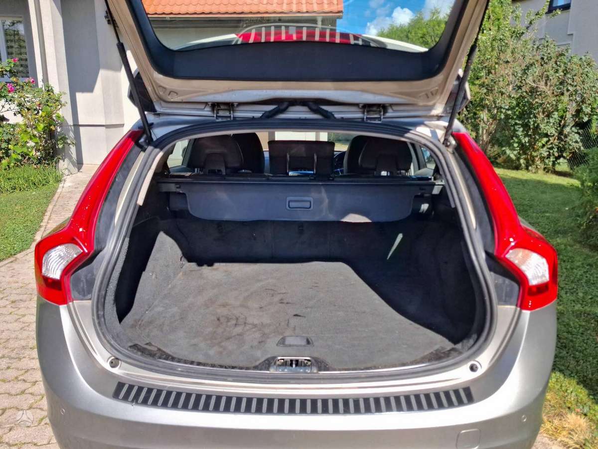 Volvo V60 Dalimis