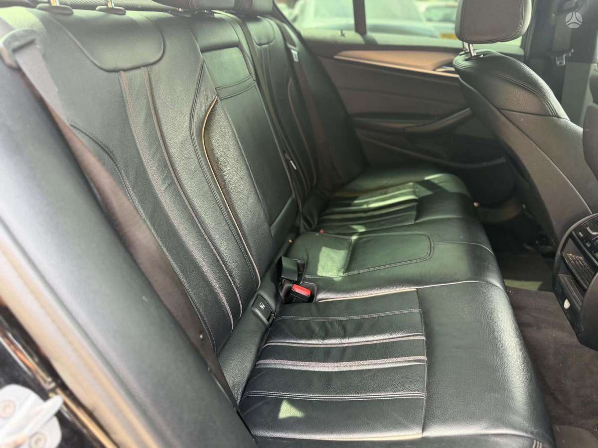 BMW 520, 2.0 l., Седан