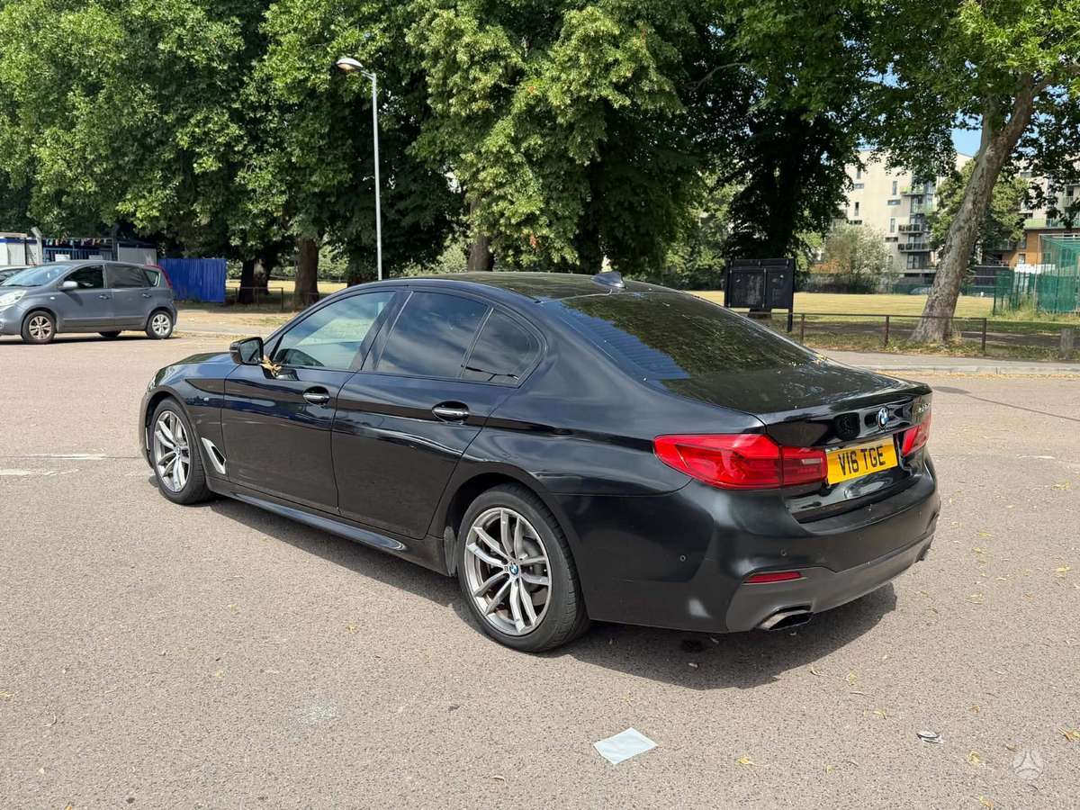 BMW 520, 2.0 l., Седан