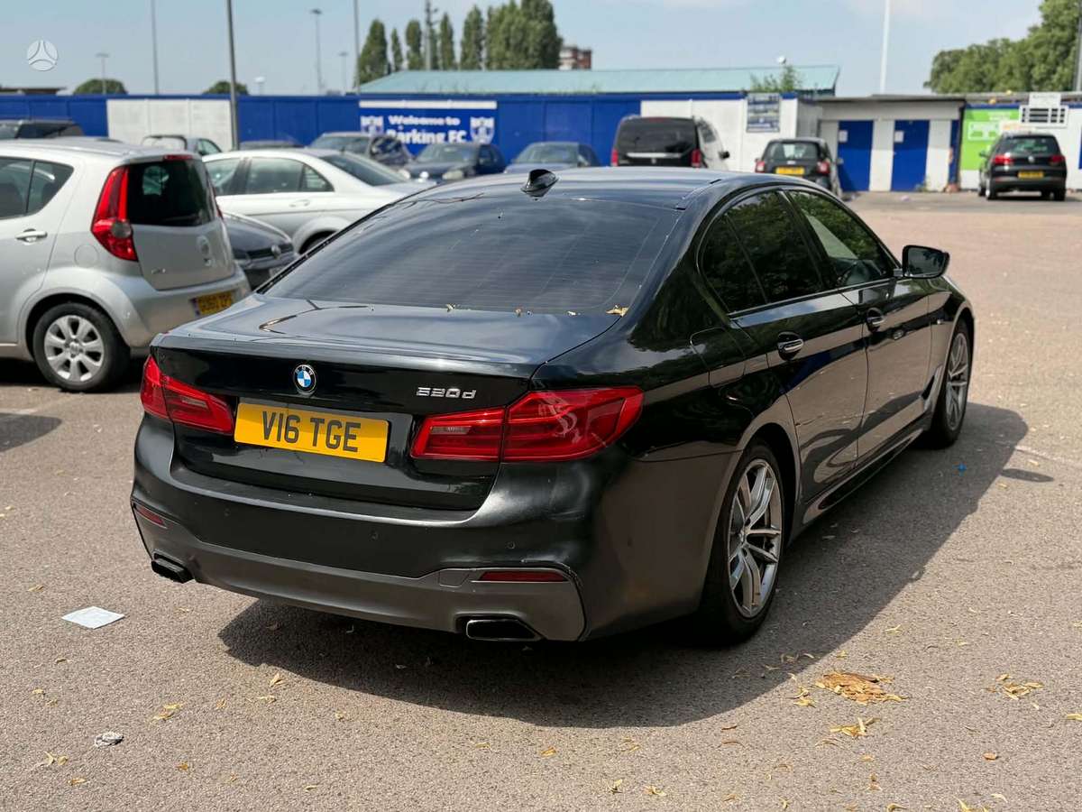 BMW 520, 2.0 l., Седан