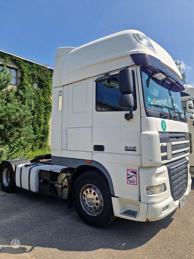 DAF 105.460, 2 miegamosios vietos