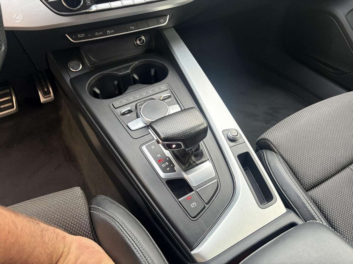 Audi A4, 2.0 l., Универсал